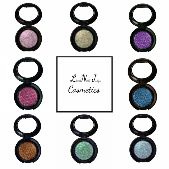 New! All Natural Mineral Makeup Eyeshadow - Picture 1 of 2